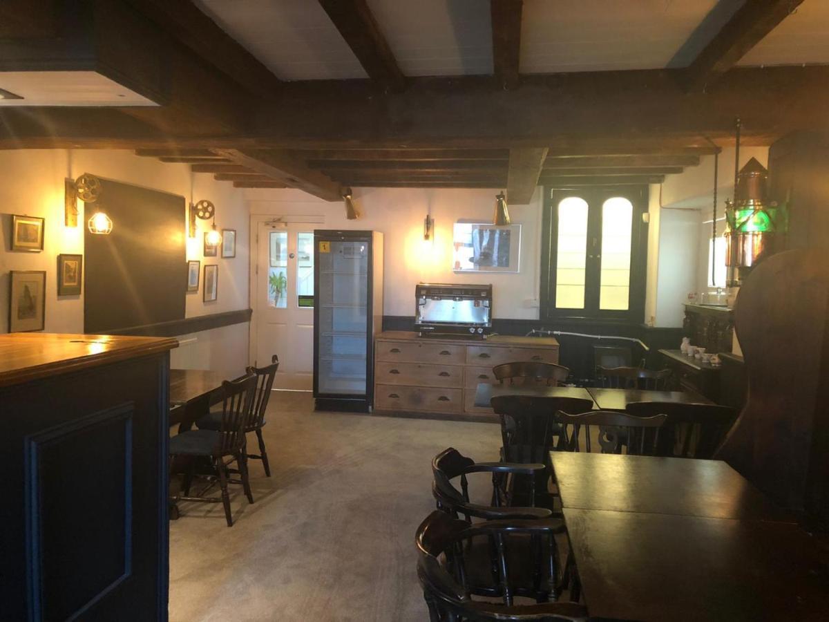 The Top House Inn Lizard Exterior photo